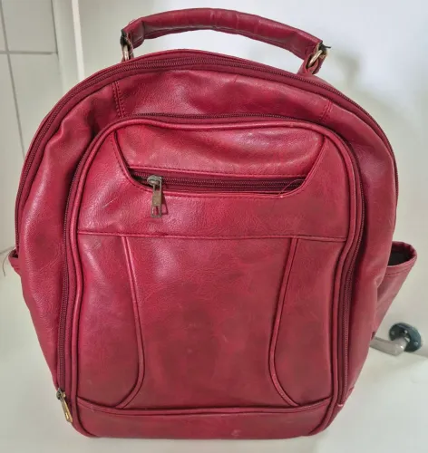 Mochila vermelha tamanho grande