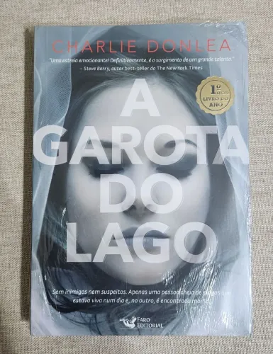 Livro A Garota do Lago