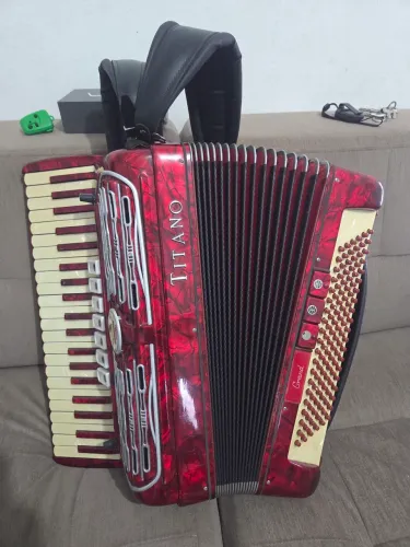 Sanfona Titano italiana 