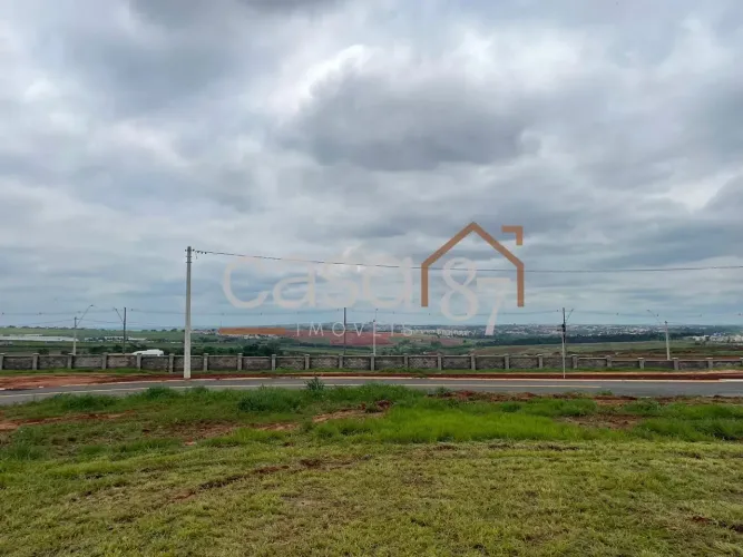 Terras da Fazenda - Terreno a venda de esquina e sem vizinhos de frente, no condomínio Ter