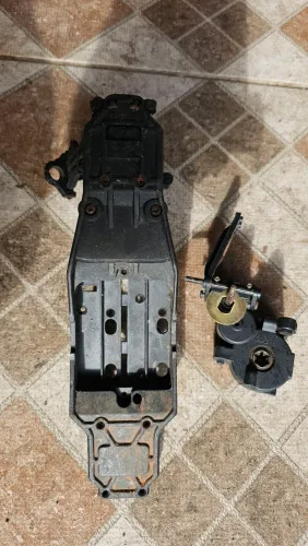 Chassi Cen Racing e acessórios de carro de modelismo no estado