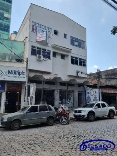 DELGADO aluga SALA COMERCIAL (predio com elevador) com 35m2 - CENTRO de Itaboraí-RJ.