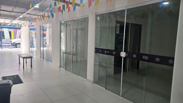 Sala / Loja em Prazeres