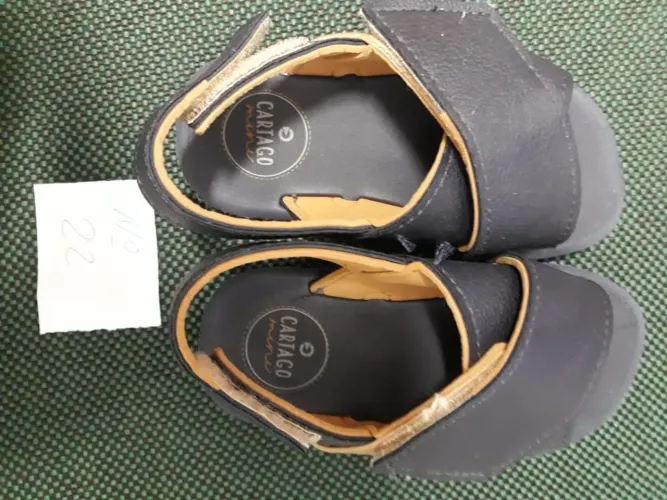 Sandálias Cartago Mini - Conforto e Estilo para Bebês