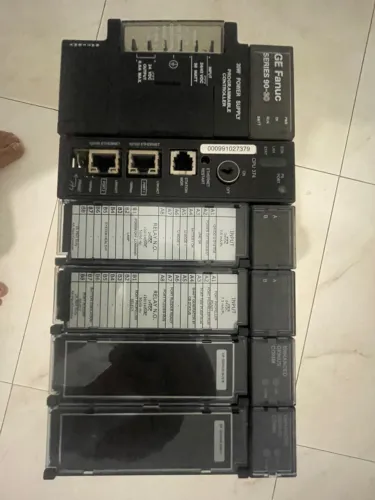Controlador Programável GE Fanuc Série 90-30