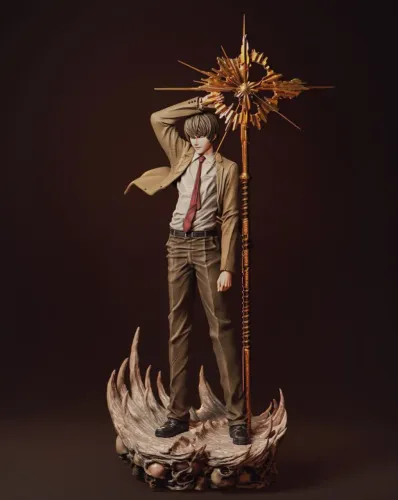 Light Yagami: O Deus do Novo Mundo (Estátua Death Note 35cm)