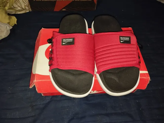 Sandália Nike asuna primeira linha