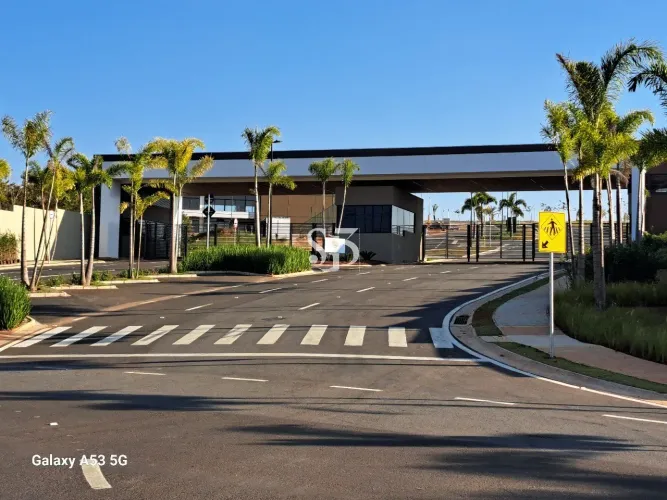 Terreno em Condomínio à Venda em Campinas-SP - Ville Sante Anne - 450,00 m² de Área