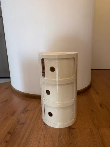 movel tipo kartell Componibili 3 andares novo na embalagem