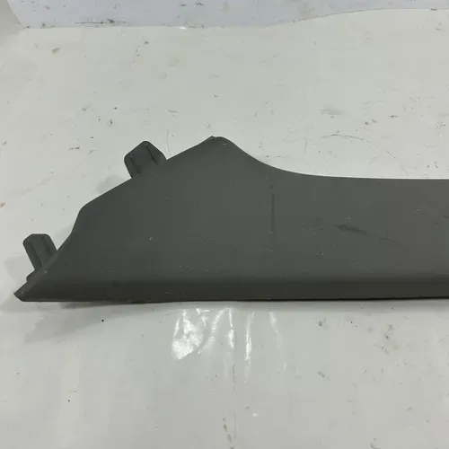 Moldura Esquerda Coluna Parabrisa Toyota Etios 2015 A 2019