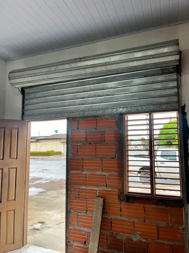 Vende-se 2 Portas de Rolar