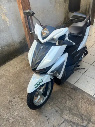 Yamaha Neo 125 automática