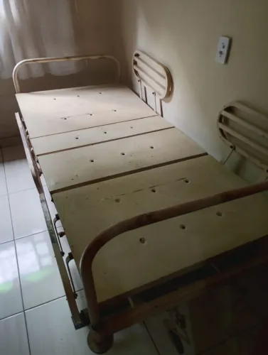 Cama hospitalar
