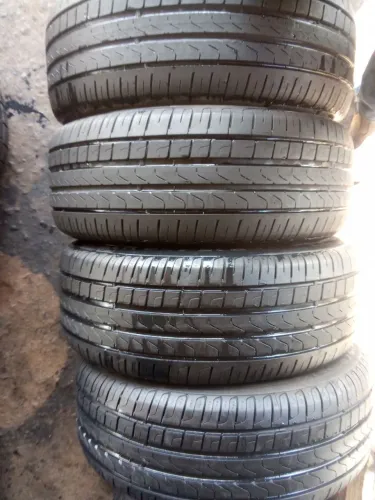 4 Pirelli P7 215/50/17 semi novo