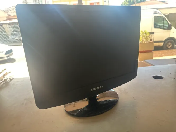 Monitor Samsung 17 polegadas , só entrada vga