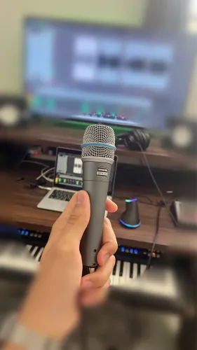 Microfone SHURE Beta 57A