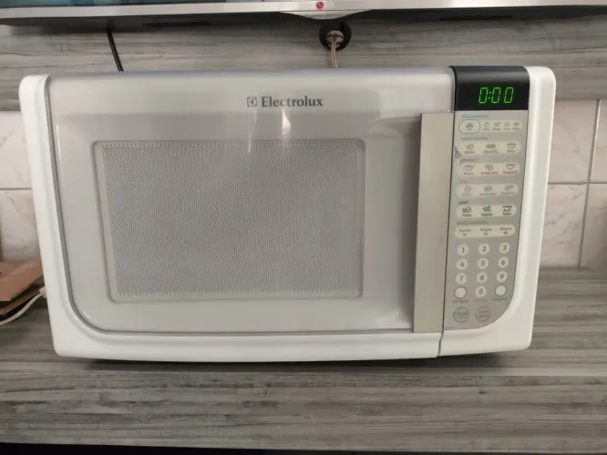 Microondas Electrolux,31 lts, entrego e dou garantia 