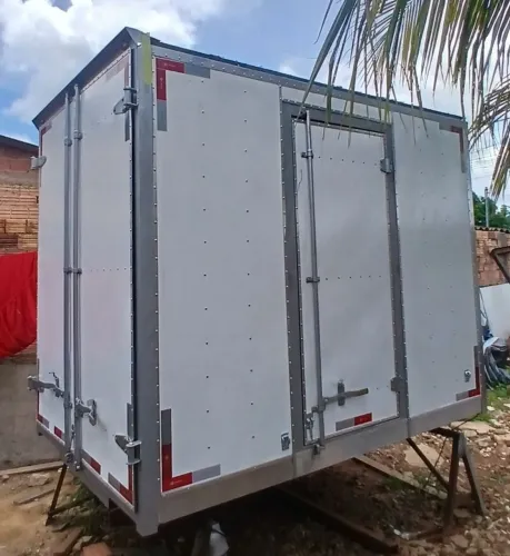 Baú novo  para hr ou kia 270 de comprimento  180 de largura  220 de altura 