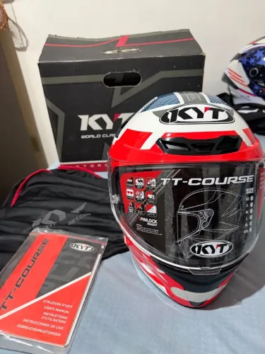 Capacete Moto marca KYT