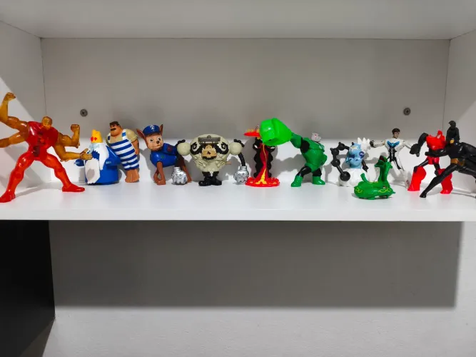 Lote 10 Miniaturas e Bonecos - Pokémon, Ben 10, Patrulha Canina, McLanche Feliz