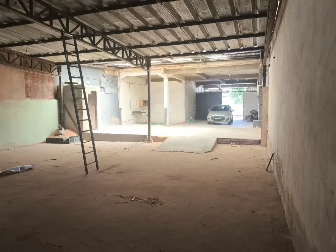 Alugo galpão 340 metros direto com proprietário