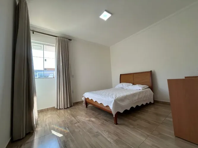 Cama