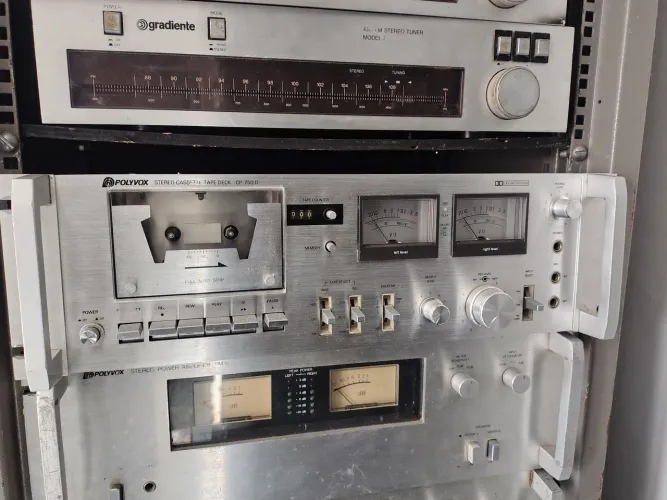 Amplificador Polyvox PM 5000