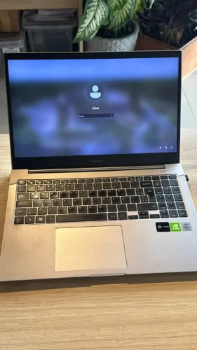 Notebook Samsung Book i5 10ª Geração | 8GB | SSD 256GB | NVIDIA MX110