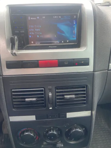 Fiat Idea ELX 1.4 MPI Fire Flex 8V 5P 2008
