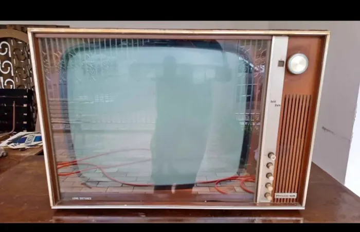 Tv antiga