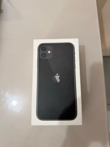 iPhone 11 (64GB) - Preto
