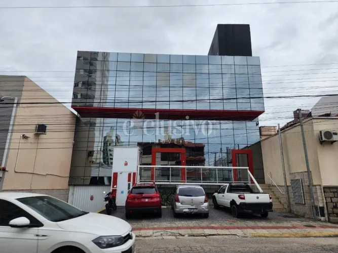 Predio Comercial no Estreito