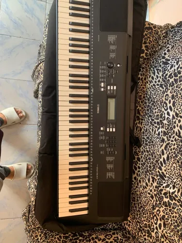 Teclado Yamaha psr-ew300