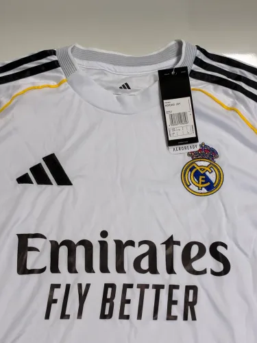 Camisa real madrid 2025 tamanho G forma justa nova com etiqueta
