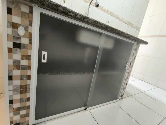 Porta de vidro para gabinete 