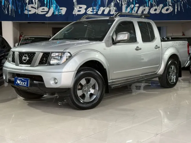Nissan Frontier LE CD 4X4 2.5 TB Diesel Mec. 2012