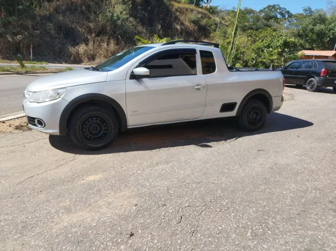 Volkswagen Saveiro 1.6 MI Total Flex 8V CE 2013