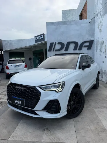 Audi Q3 SPB Perf. Black 2.0 TFSI Tipt. Quat. 2024