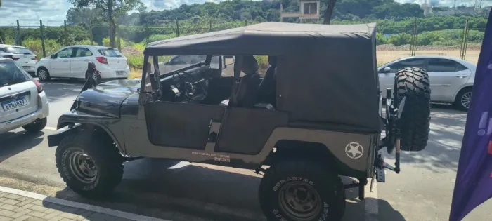 Willys Overland Jeep 2.6 12V Gasolina 2P 1965