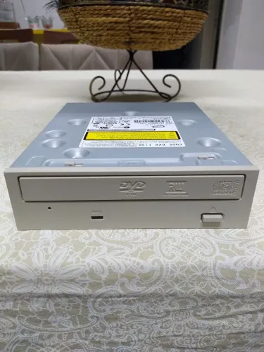 Gravador CD e DVD Pioneer modelo DVR 115D conexão ide