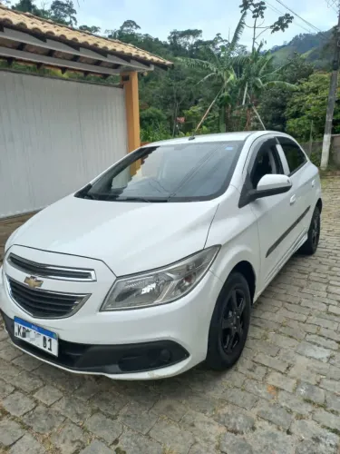 Chevrolet Onix Hatch LT 1.0 8V Flex Power Mec. 4P 2014