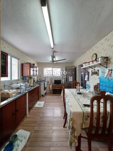 Casa com 4 quartos em Jiquiá