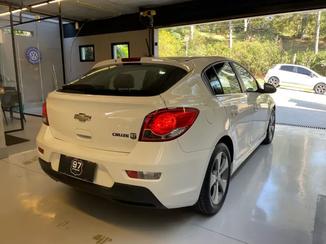 Chevrolet Cruze HB Sport LT 1.8 16V Flexp. 5P AUT 2012