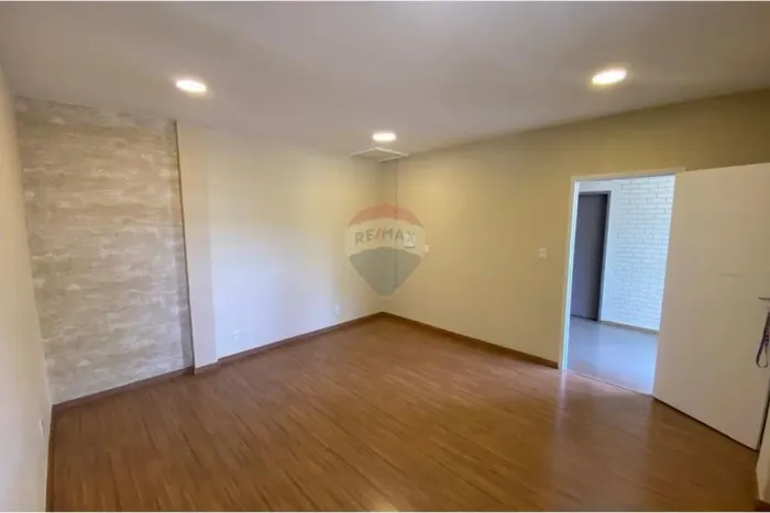Loja em São Pedro, 36m², Centro Comercial São Pedro