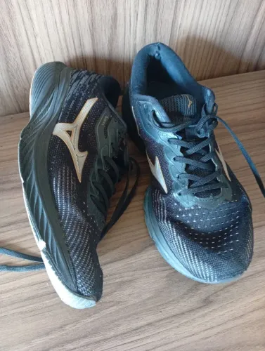 Tênis Mizuno Goya 40