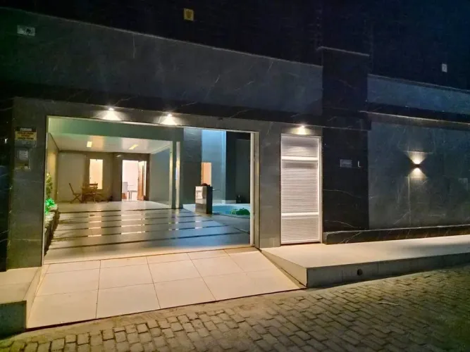 Vendo casa de alto padrão