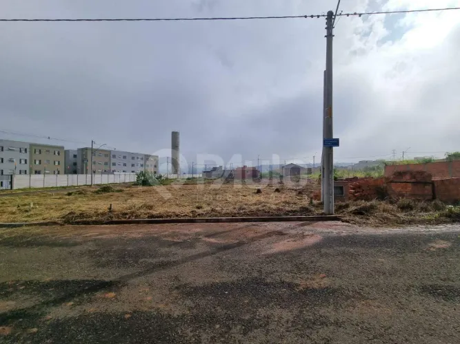Terreno à Venda no Bairro Vale do Sol - Piracicaba - SP
