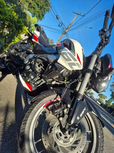 Dominar 160 ? 8.000 km
