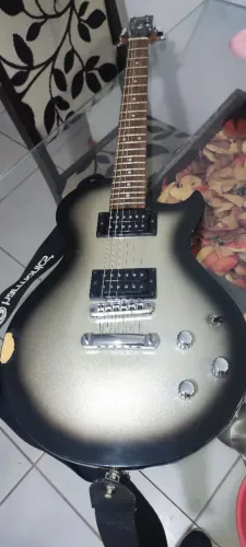 Guitarra usada