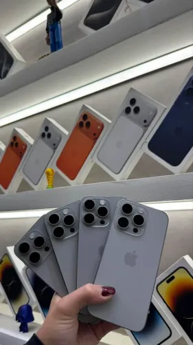 IPHONE 15 PRO 128GB BATERIA 89% R$3.550,00